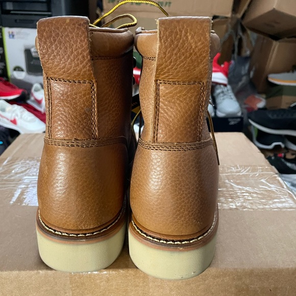 Golden Retriever Men\'s Safety Toe Wedge Boot size 10D brand new -no box